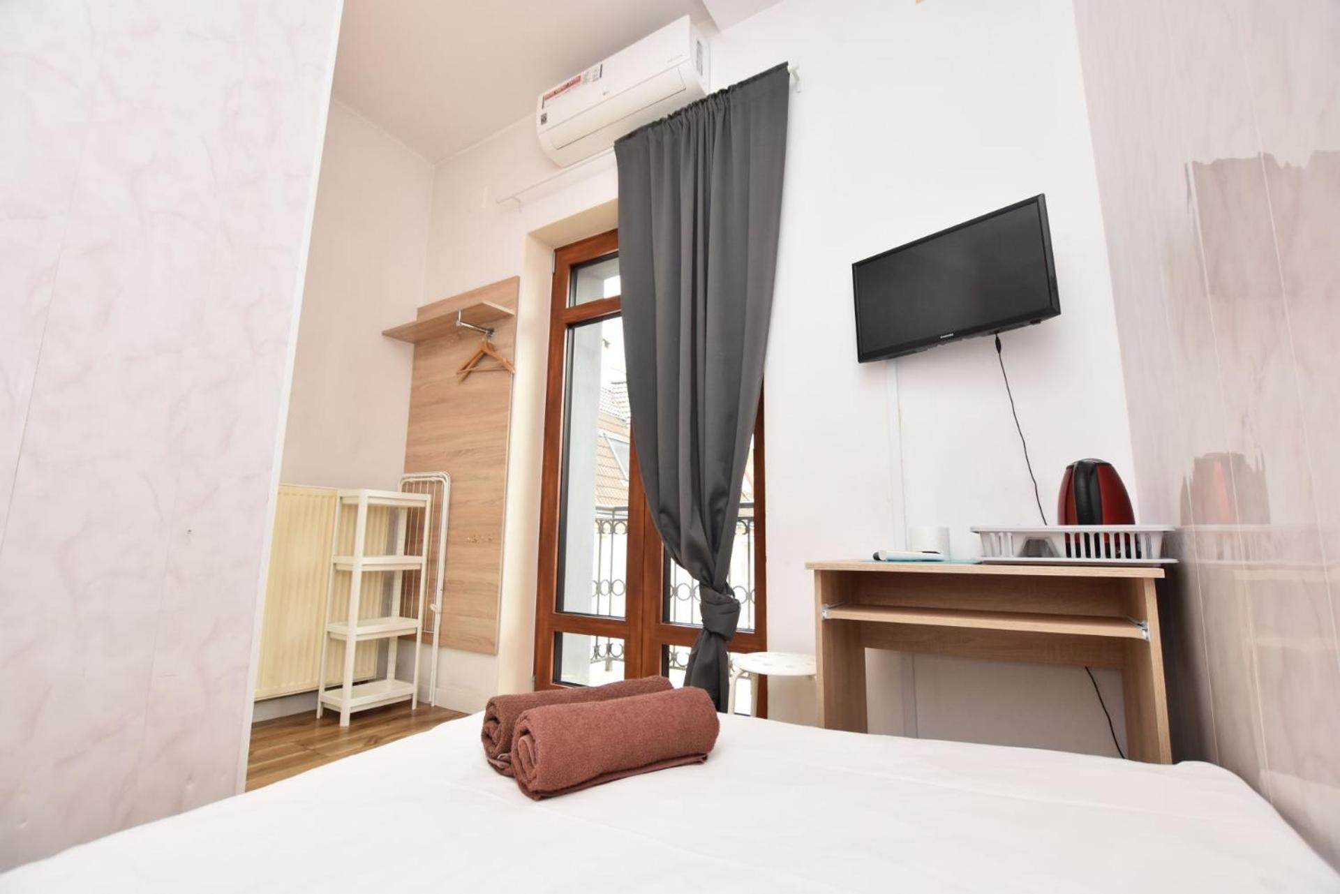 City Central Hostel - Pokoje Prywatne Wroclaw Exterior photo